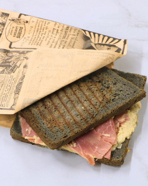 Croque Jambon Curry Noir